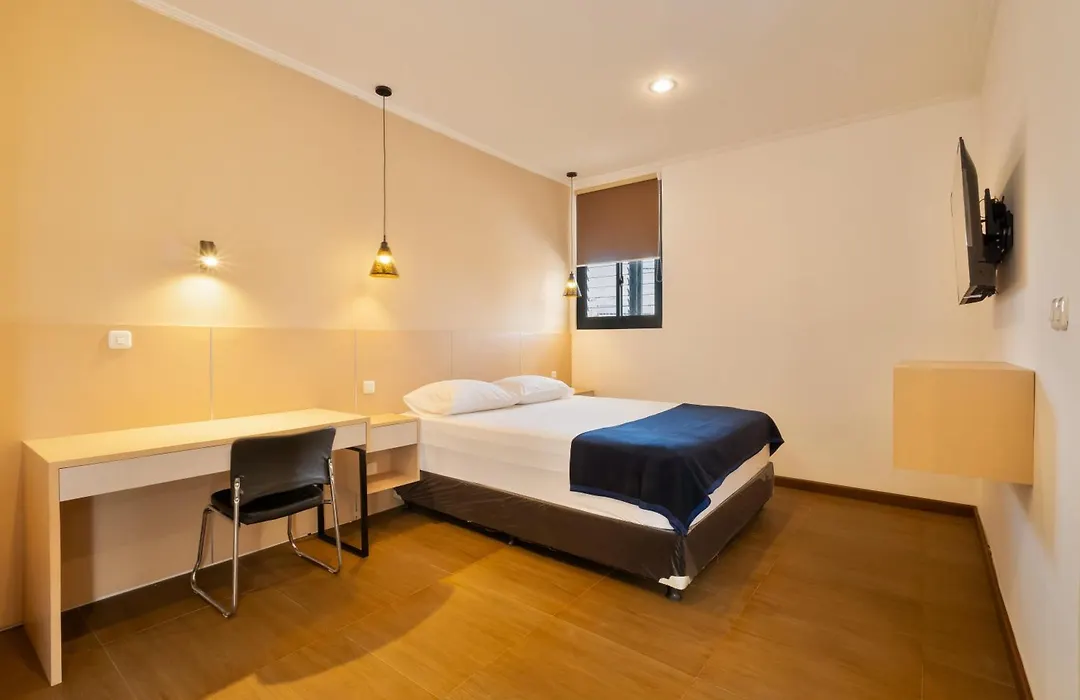 15 m² dengan 1 kamar tidur dan 1 kamar mandi pribadi di Blok M-1