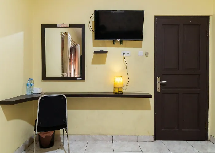 Reddoorz Near Tomang 2 Hotel Jakarta